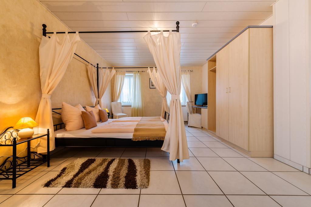 Moselhotel Ludwigs Köwerich Стая снимка